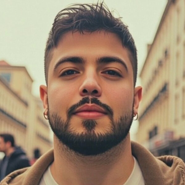 Portrait photo of Bryan Perdomo, Solutions Consultant