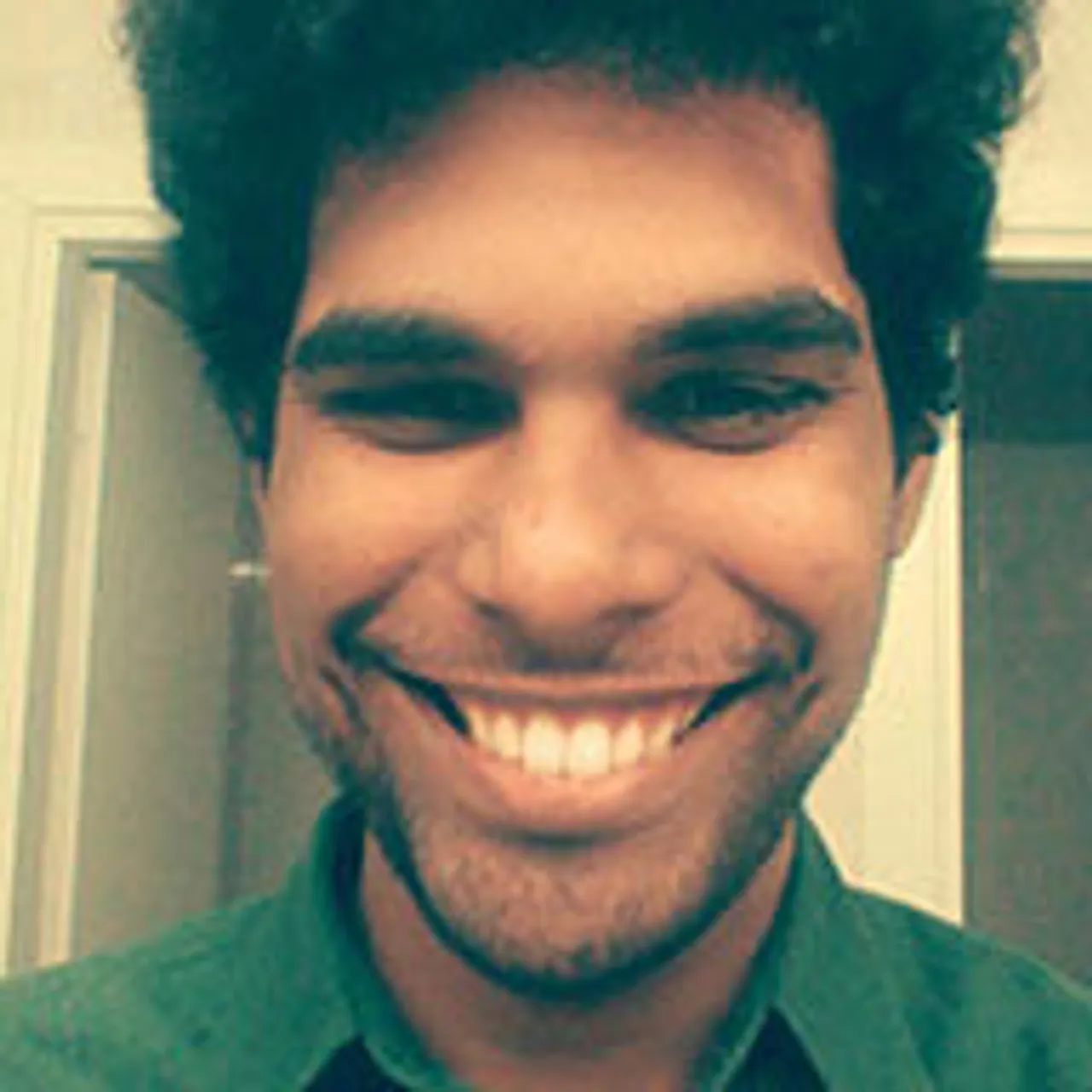 Portrait photo of Eli Payano, Senior Technical Support Engineer
