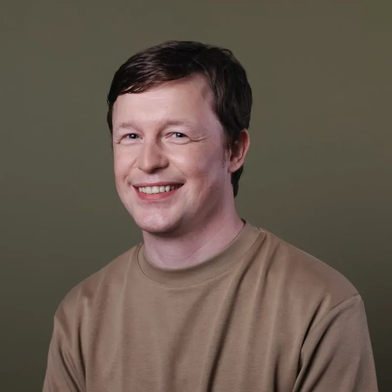 Portrait photo of Eric Teubert, Server & Services Software Engineer