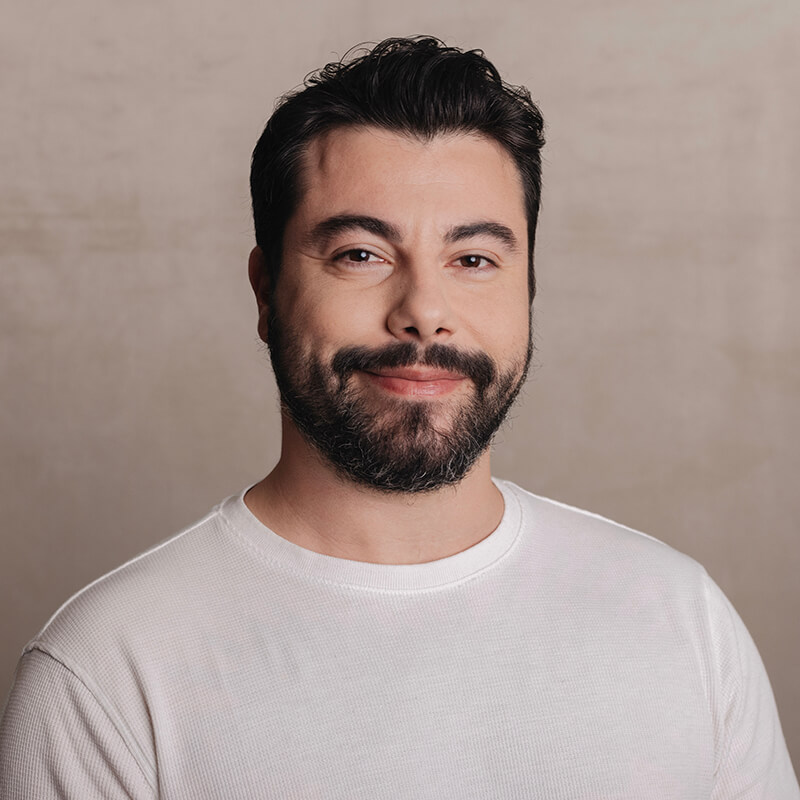 Portrait photo of Fabio De Rose, Solutions Engineer