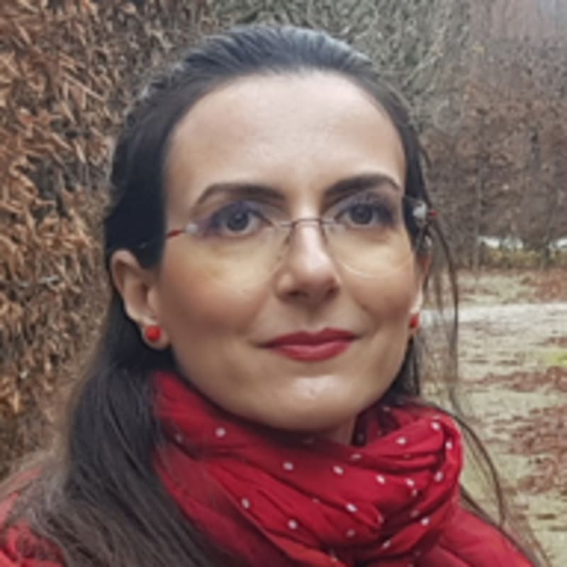 Portrait photo of Irina Alexandru, Integrations Senior Software Developer