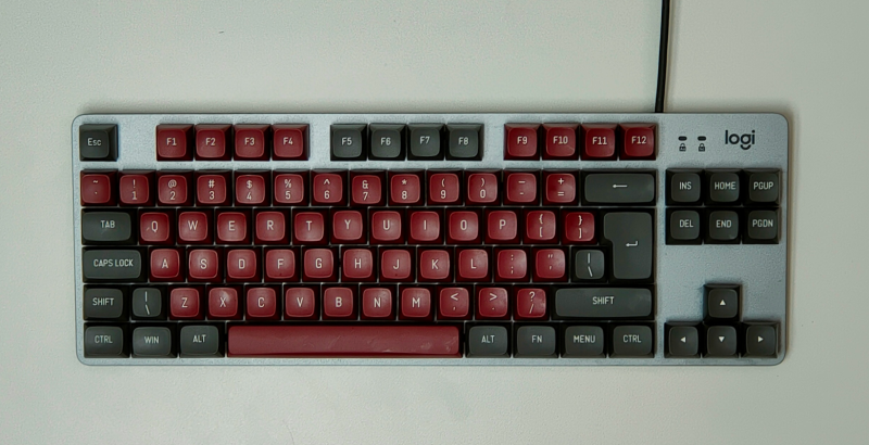 Maroon and black keycaps