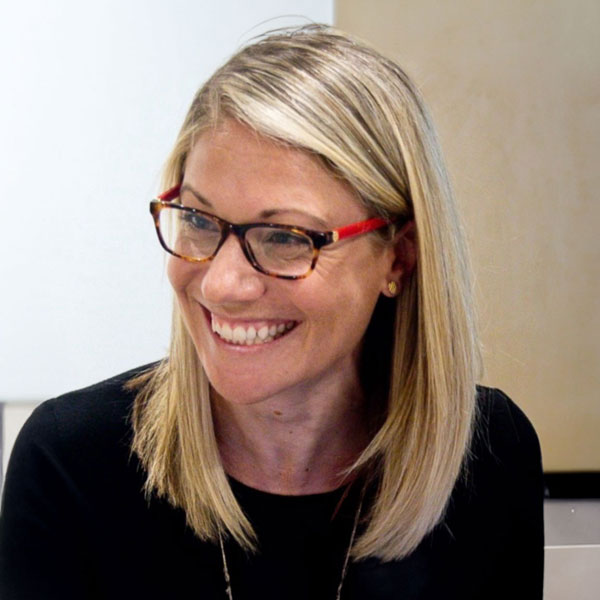 Portrait photo of Maria Hussion, Manager, Mid-Market Sales