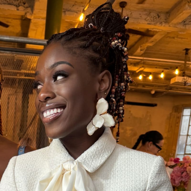 Portrait photo of Sadé Olotin, Customer Success Manager 