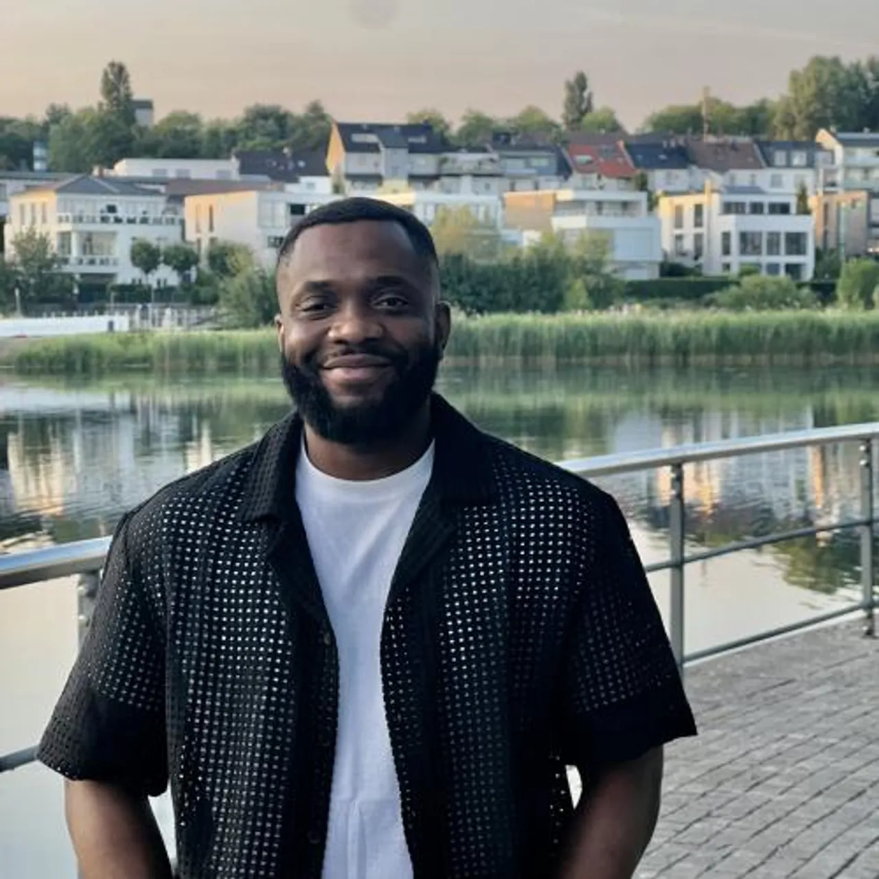 Portrait photo of Shadrach Mensah, iOS Engineer