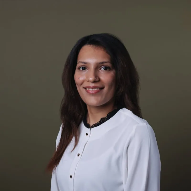 Portrait photo of Tania Kaur, Solutions Engineer