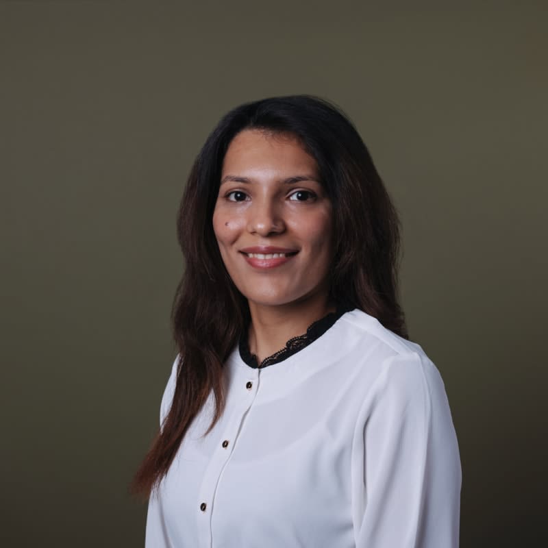Portrait photo of Tania Kaur, Solutions Engineer
