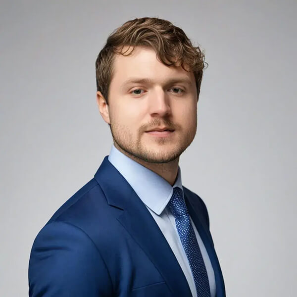 Portrait photo of Ward Hedrick, Sales Development Representative